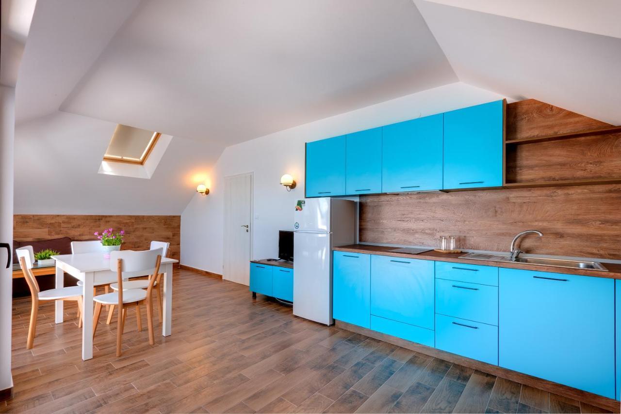 Panorama Blue Family Hotel And Free Parking نيسيبار المظهر الخارجي الصورة